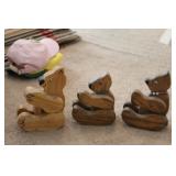 3 LITTLE WOODEN BEARS