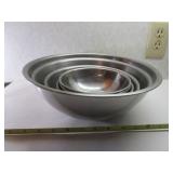 STAINLESS STEEL MIXING BOWLS