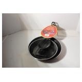 NIB 4 PIECE NONSTICK SET