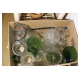 BOX OF GLASSWARE VASES