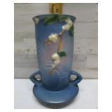 ROSEVILLE POTTERY VASE