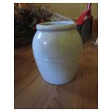 SMALL CROCK ï¿½ STONEWARE