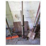 RAKE, 2 SLEDGE HAMMERS
