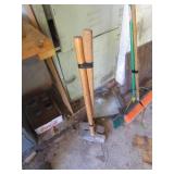 2 SLEDGE HAMMERS