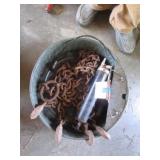 2 LOG CHAINS, OIL PAN & GREASE GUN