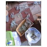SWING CHAINS & LUG NUTS