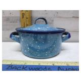 SMALL ENAMELWARE POT