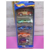 NEW HOT WHEELS GIFT SET