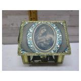 VINTAGE HANDMADE CHRISTMAS CARD BOX