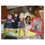 4 Dolls, 1 Pendulum Clock