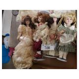 4 Dolls with Stands