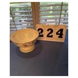Wedgewood colander