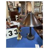 2 lamps