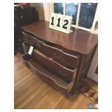 Wood chest with 4 drawers