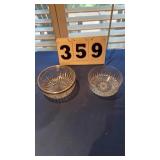 2 glass bowls