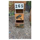 2 apple crates