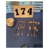 1847 Rogers Brothers IS First Love 9 forks and 9