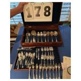 46 items of Wm. Rogers & Sons and 1847 Rogerï¿½s