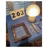 Glass lamp, frame, 2 whit rocks