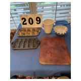 4 items cast iron corn bread, muffin tin, cooking