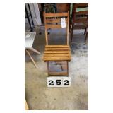 Wood folding chair