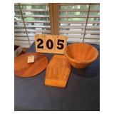 3 Wood items (bowl, cutting board and pizza)