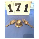 Vintage tea strainer set