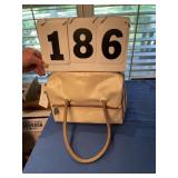 Wine carrying case