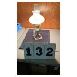 Hurricane lamp does work "Gone with the Wind