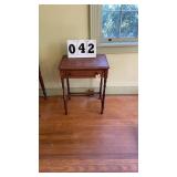vintage 19th-century wooden one-drawer side table