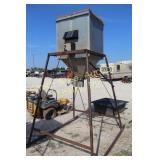 DEER FEEDER DEER FEEDER