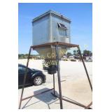 DEER FEEDER, TALL, REMINGTON PREMIUM DEER FEEDER, TALL, REMINGTON PREMIUM