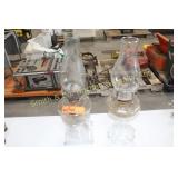 2 ANTIQUE OIL LAMPS 2 ANTIQUE OIL LAMPS