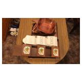 Decorative wood pieces & trays