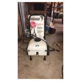 Master MFG Sprayer & Hoover Vacuum