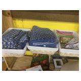Wicker baskets w/ table placemats Wicker baskets w/ table placemats