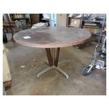4' Round table 4' Round table