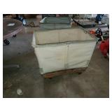 2 - Laundry carts 2 - Laundry carts