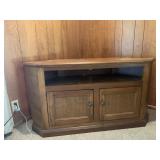 Entertainment center/ cabinet