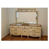 Kent Coffey 9-Drawer Dresser with Mirror
