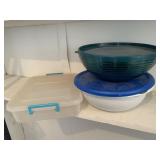 Kraft & Sterlite Sets w/lids & Sterlite Cake