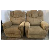 Pair of La-Z-Boy Recliners