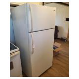 White-Westinghouse Top-Freezer Refrigerator