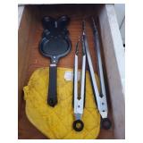 Kitchen Utensil Lot - Tongs, Spatula, More