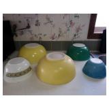 Pyrex Bowls