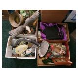 Decorative figures, Spittoon, Household items