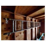 20' Aluminum Extension Ladder 20' Aluminum Extension Ladder