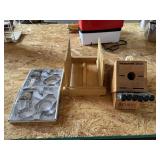 Bread Slicer, Steak Knives & Cookie Cutters