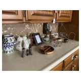 Contents of Kitchen Shelf