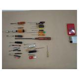 23 - Screwdrivers